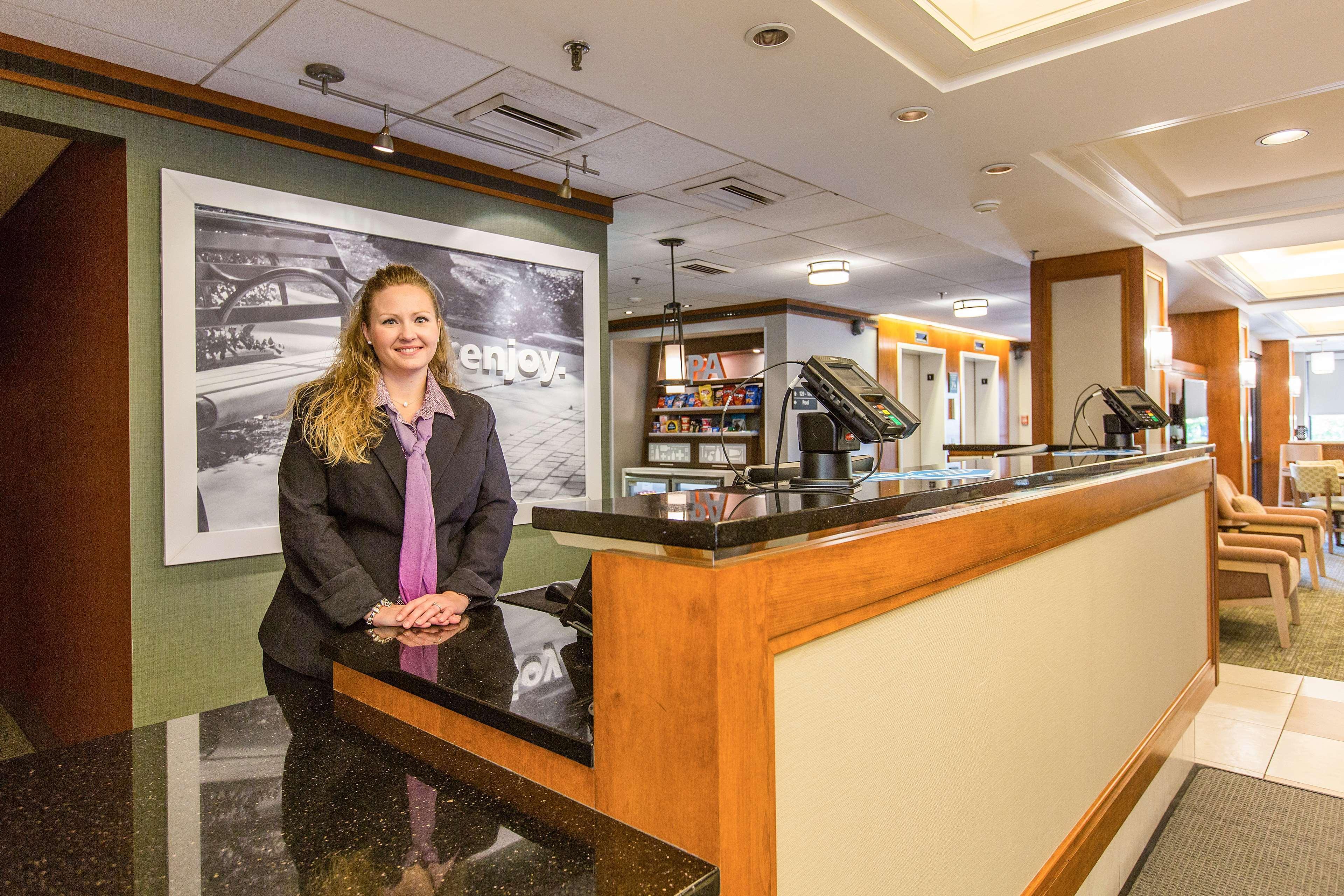 Hampton Inn Lancaster Exterior photo