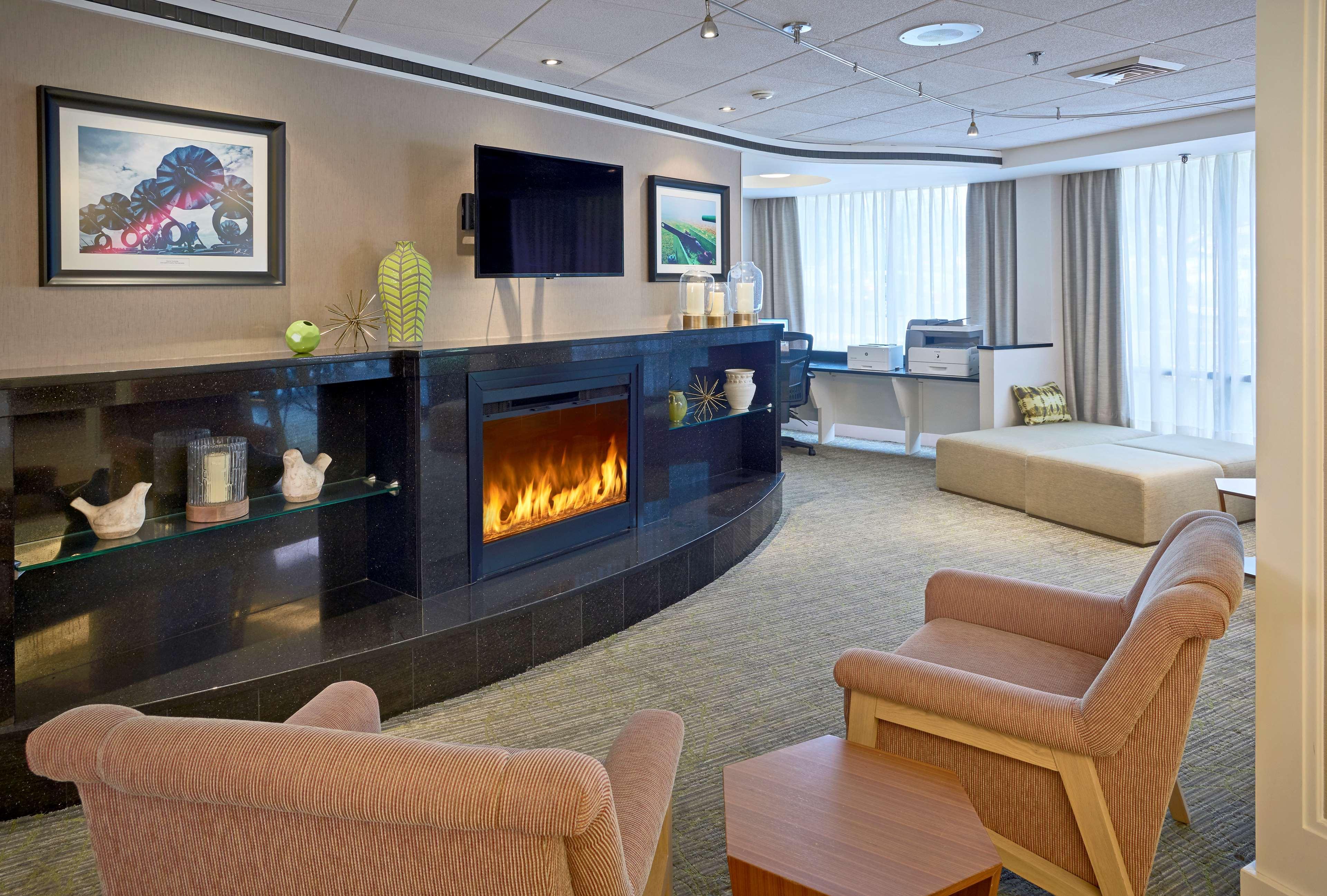 Hampton Inn Lancaster Exterior photo