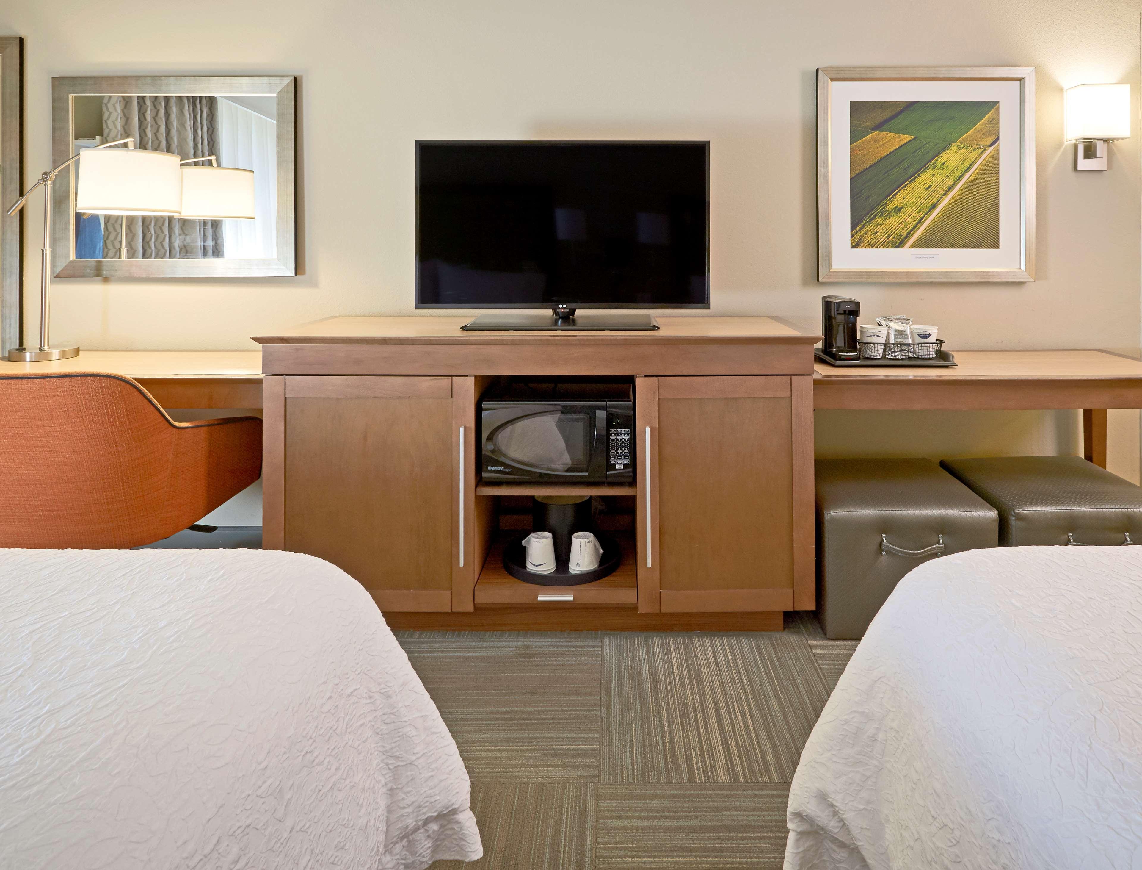 Hampton Inn Lancaster Exterior photo