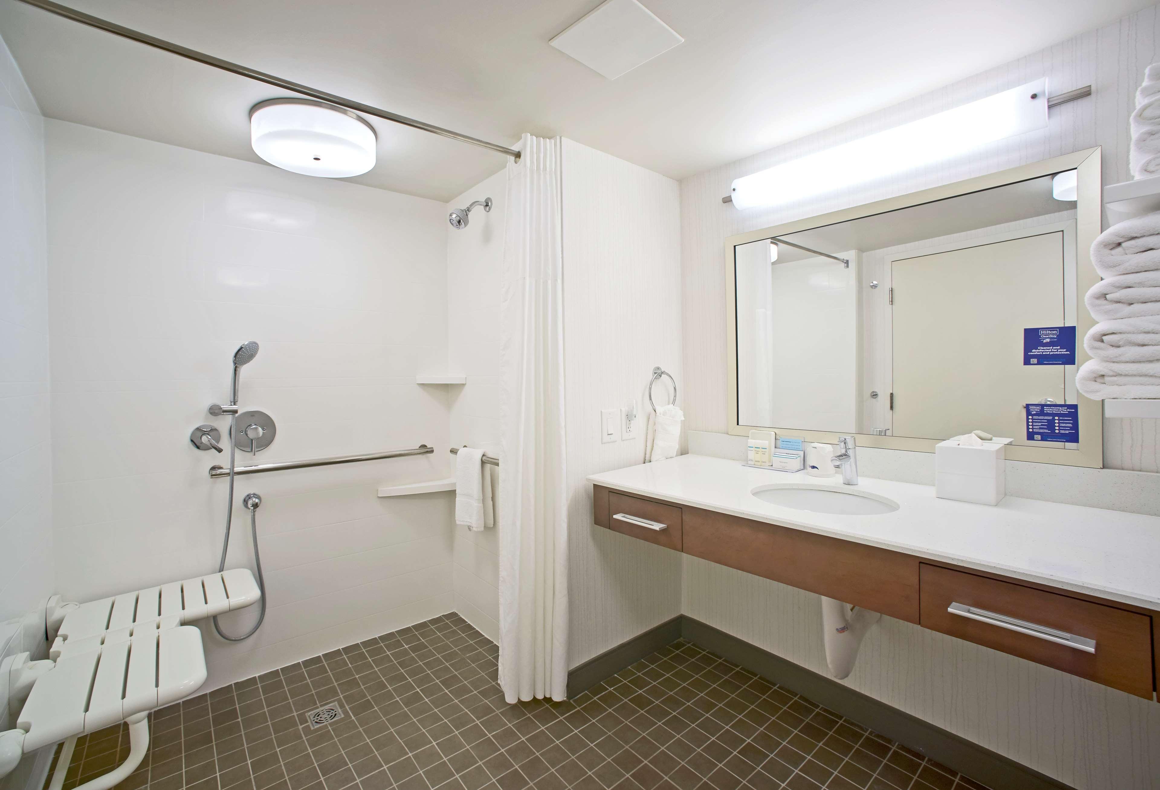 Hampton Inn Lancaster Exterior photo