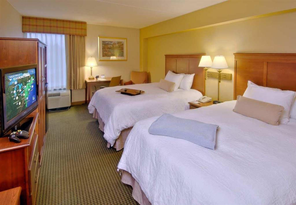 Hampton Inn Lancaster Room photo