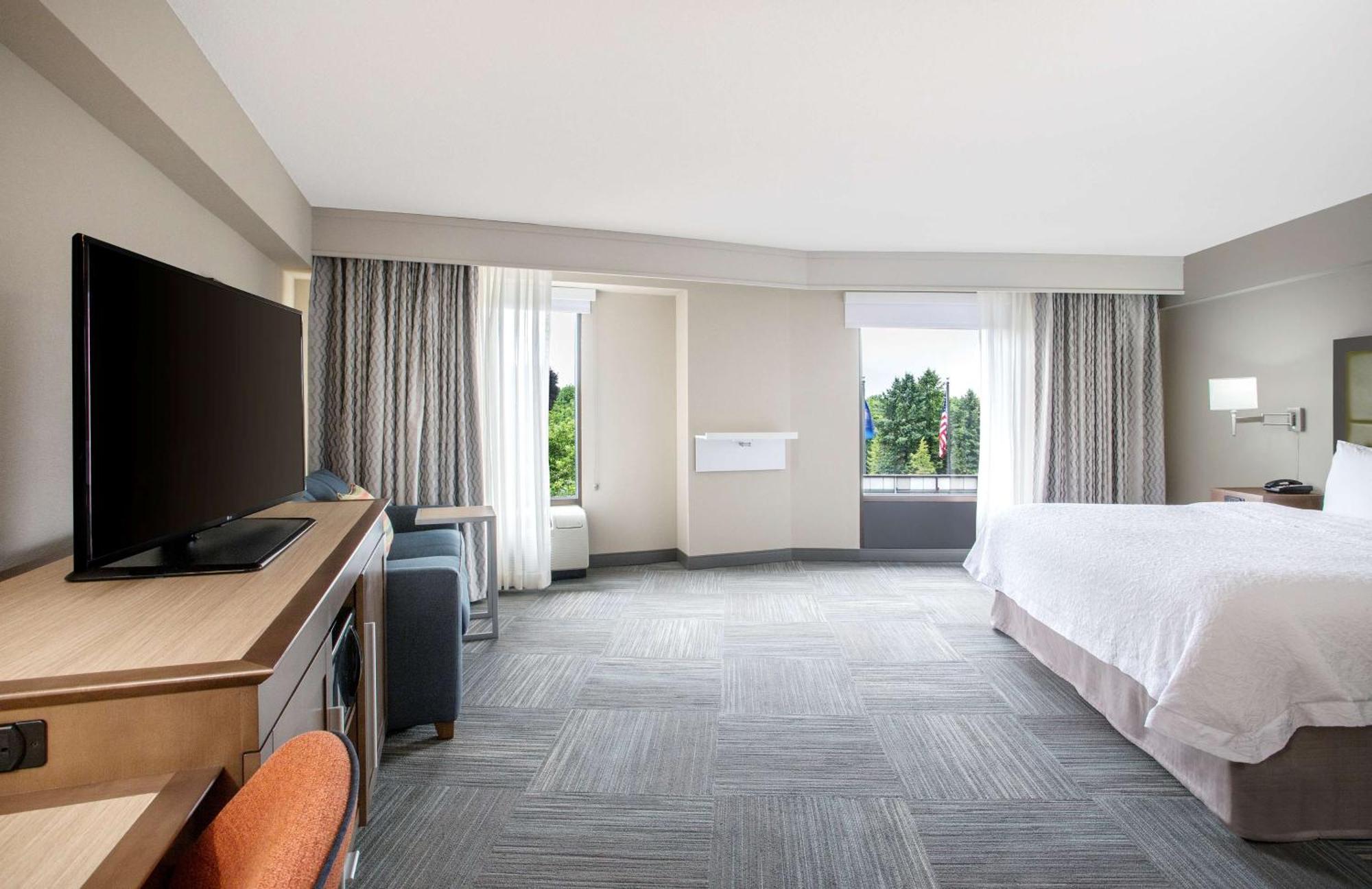 Hampton Inn Lancaster Exterior photo