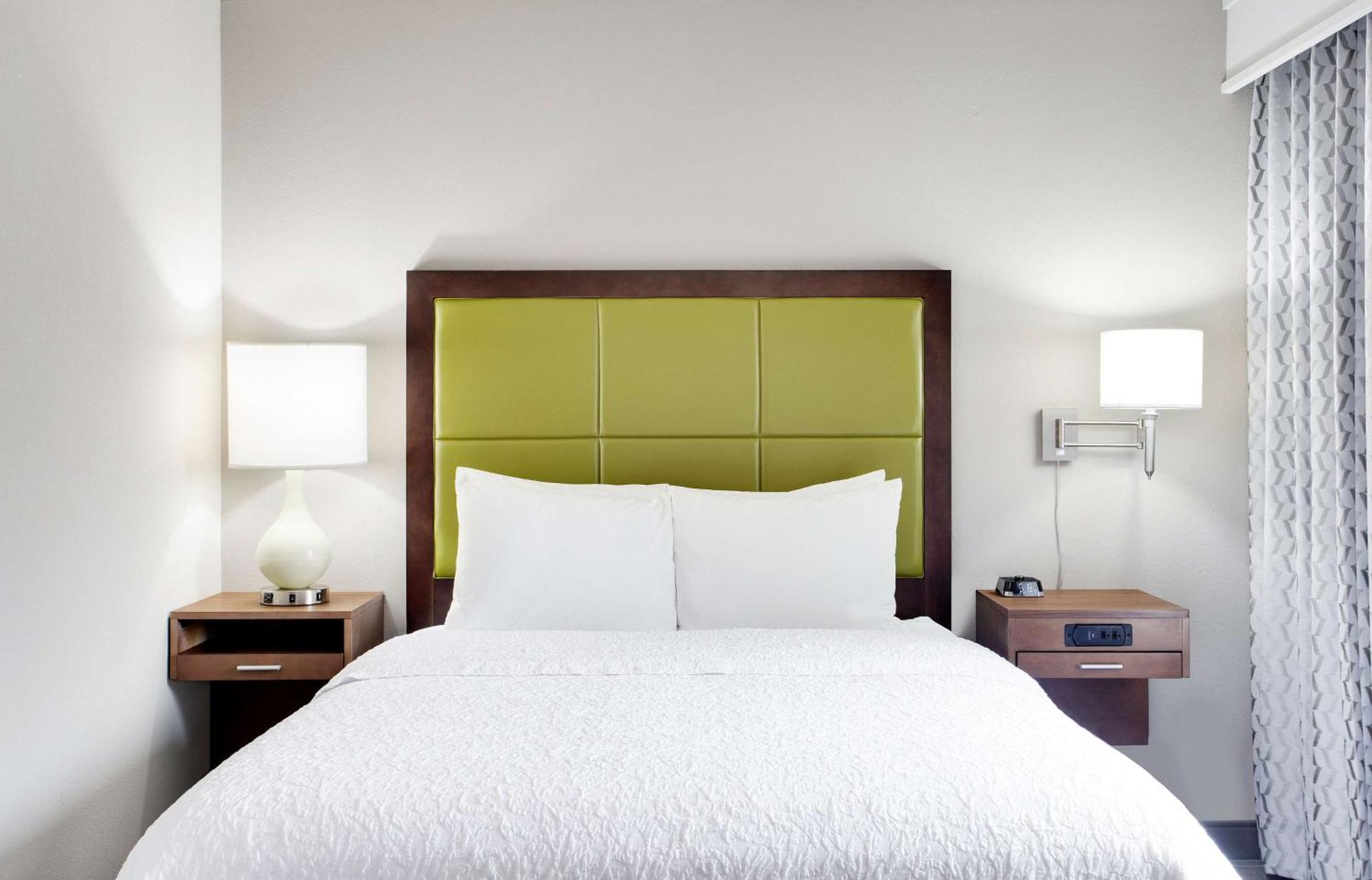 Hampton Inn Lancaster Exterior photo
