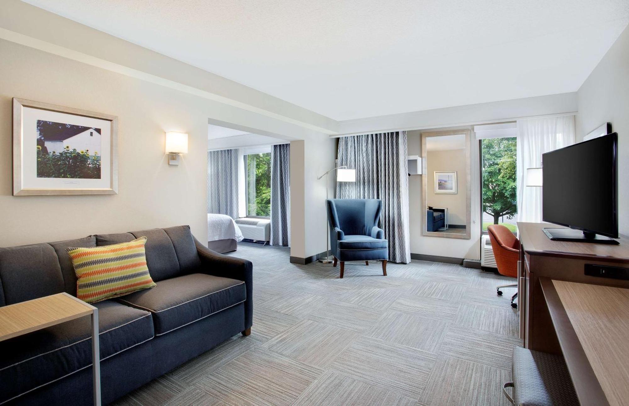 Hampton Inn Lancaster Exterior photo