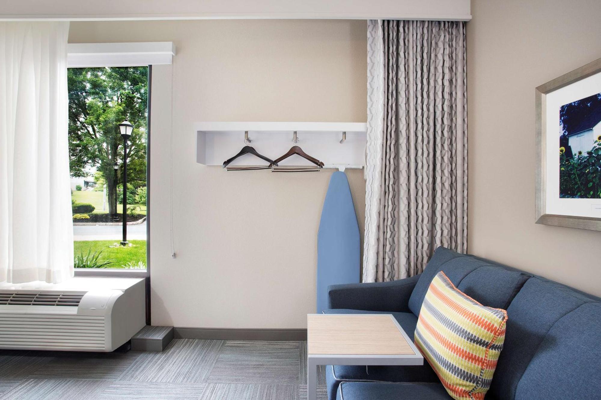 Hampton Inn Lancaster Exterior photo