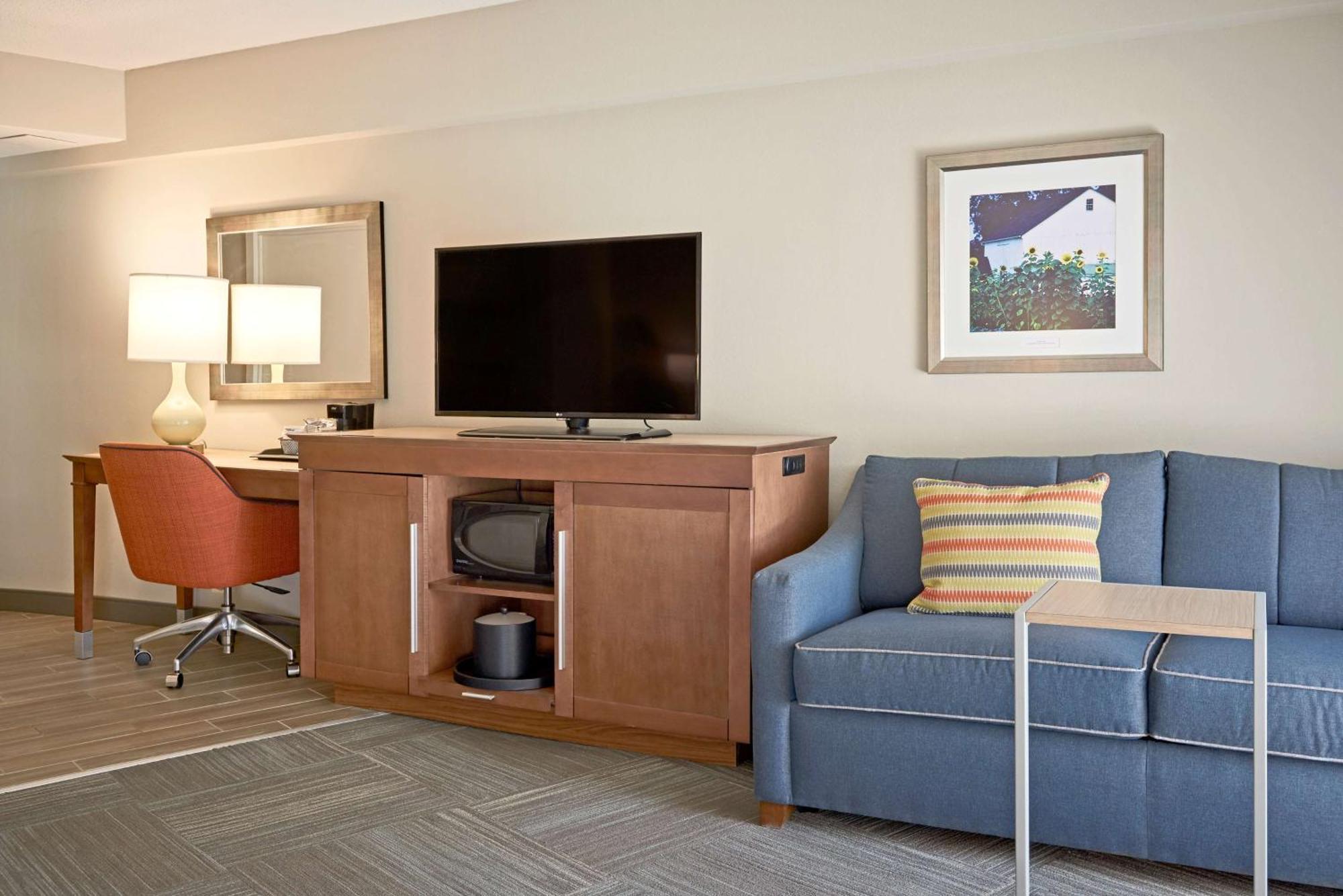 Hampton Inn Lancaster Exterior photo