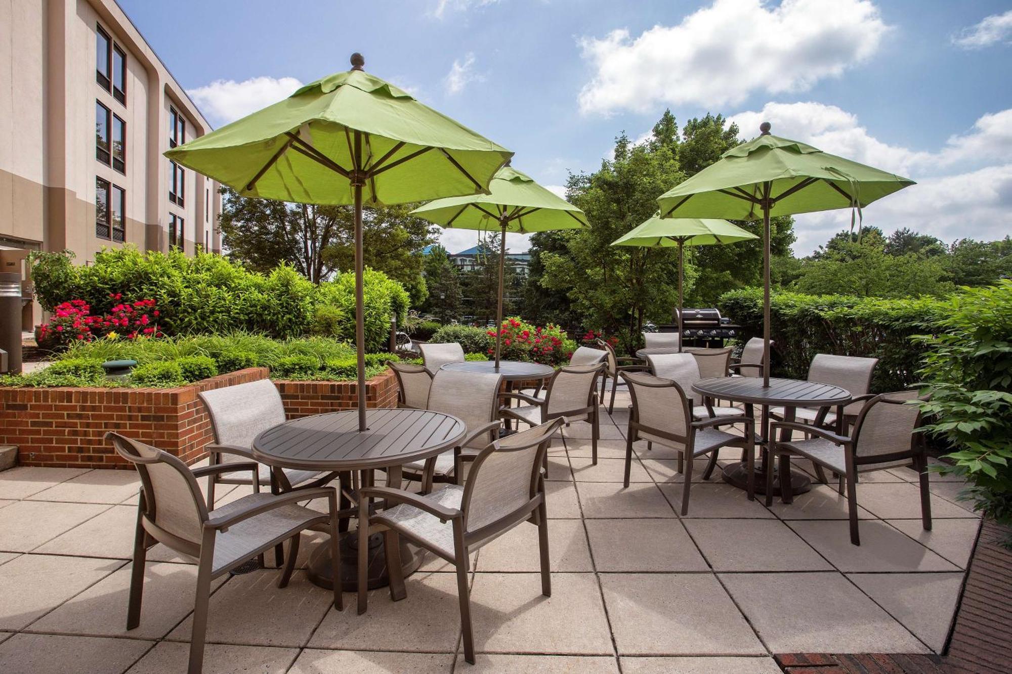 Hampton Inn Lancaster Exterior photo
