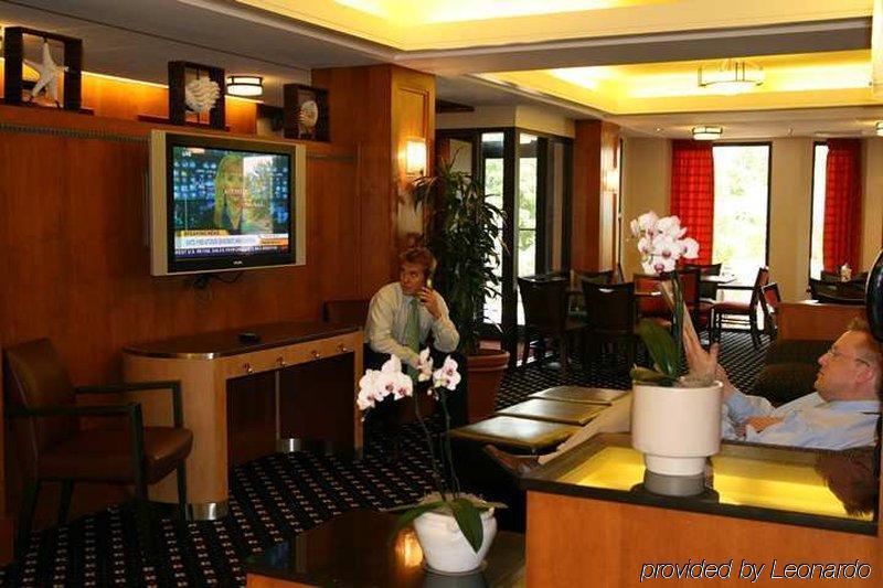 Hampton Inn Lancaster Interior photo