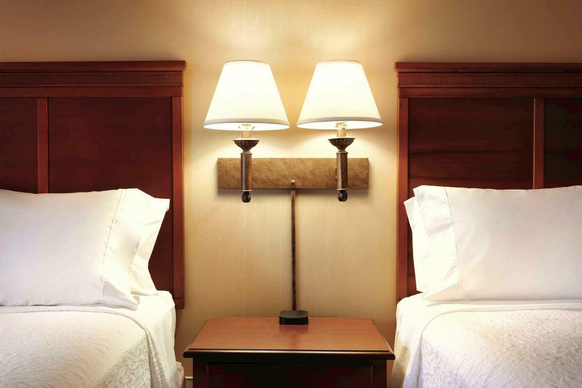 Hampton Inn Lancaster Exterior photo